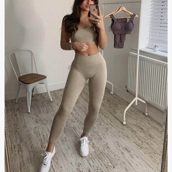 Beige Ribbed Workout Set - Picture 3 of 7